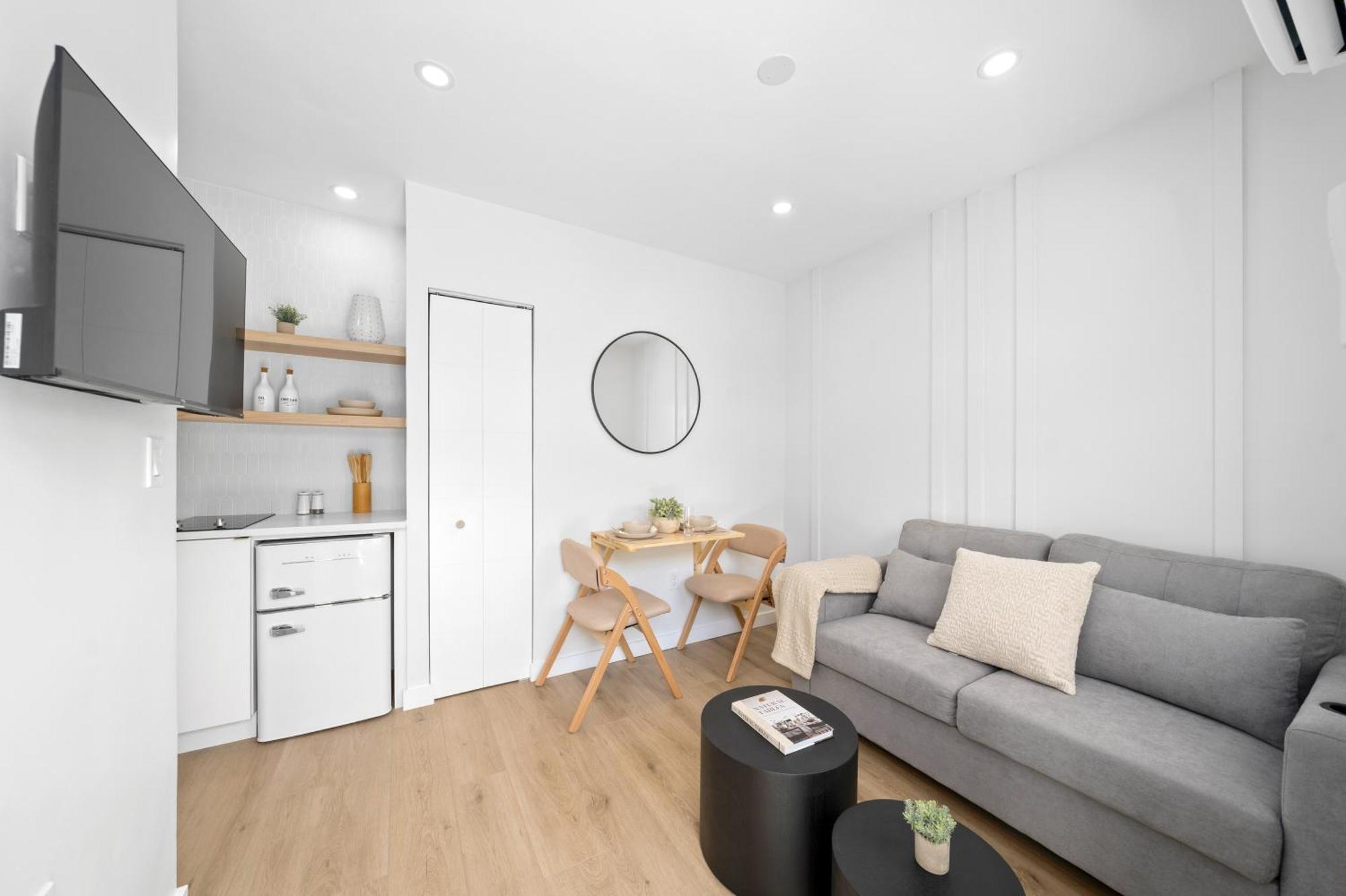 M Lake Worth Beach: Modern Villas with Retro Charm Near Palm Beach Exterior photo